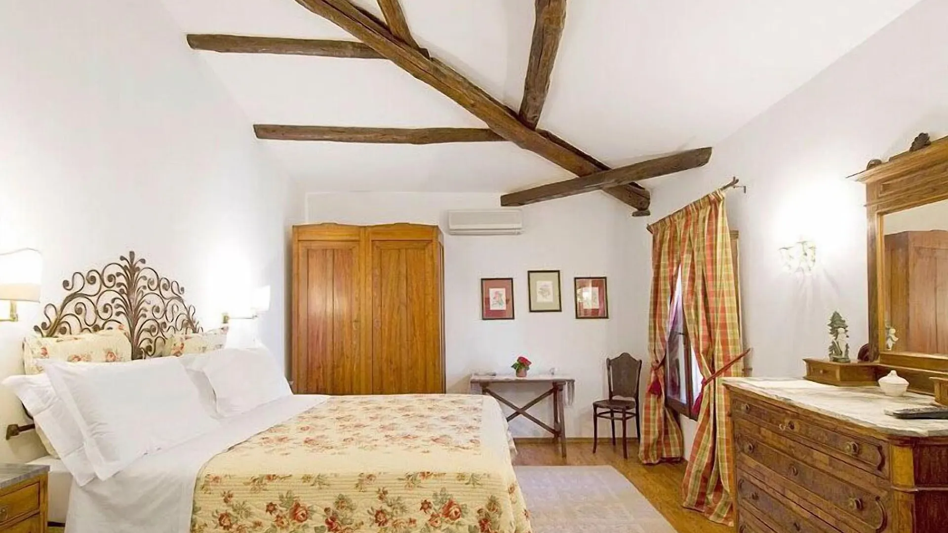 Hotel Lucrezia Riola Sardo