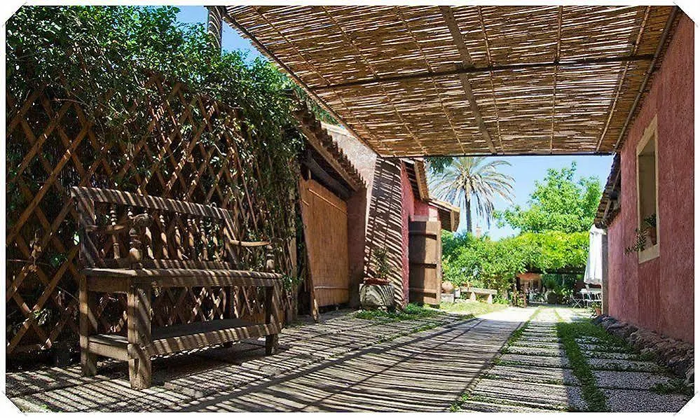 Hotel Lucrezia Riola Sardo