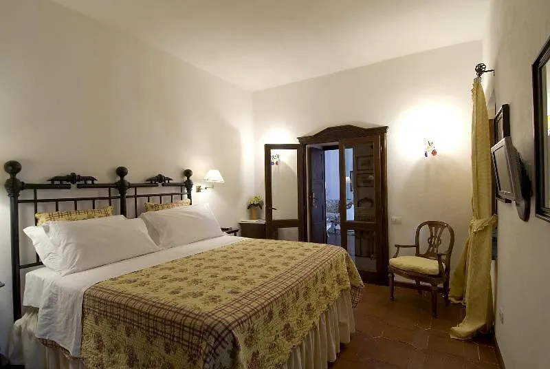 Hotel Lucrezia Riola Sardo